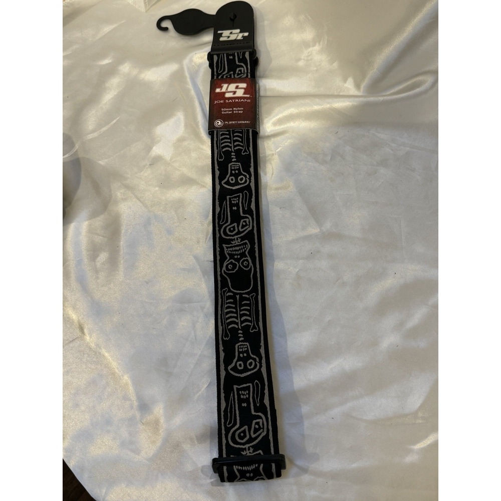 Planet Waves Joe Satriani Guitar Strap, Skull n' Bones Black White In Package
